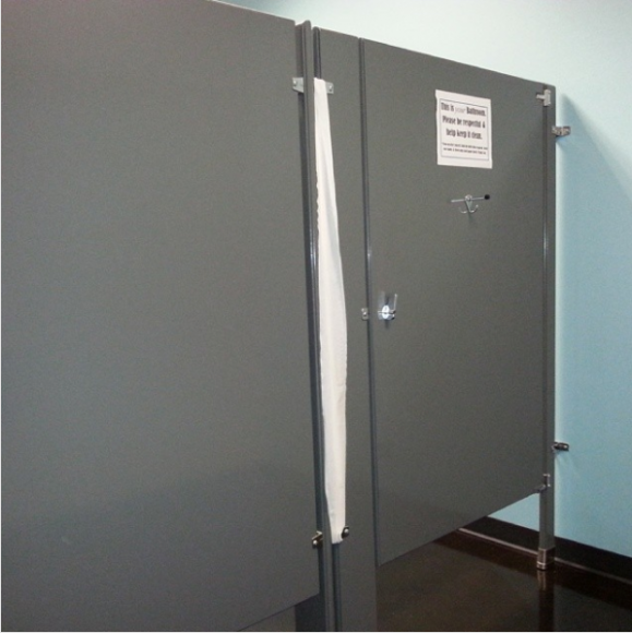 Why Do Toilet Cubicles Have Gaps In Them