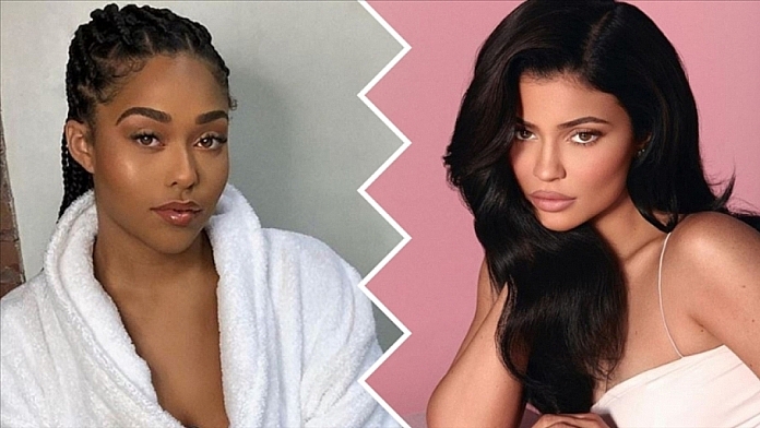 Fans Submit Hilarious Memes As Application To Becoming Kylie Jenners New BFF Fans Submit Hilarious Memes As Application To Becoming Kylie Jenner's New BFF